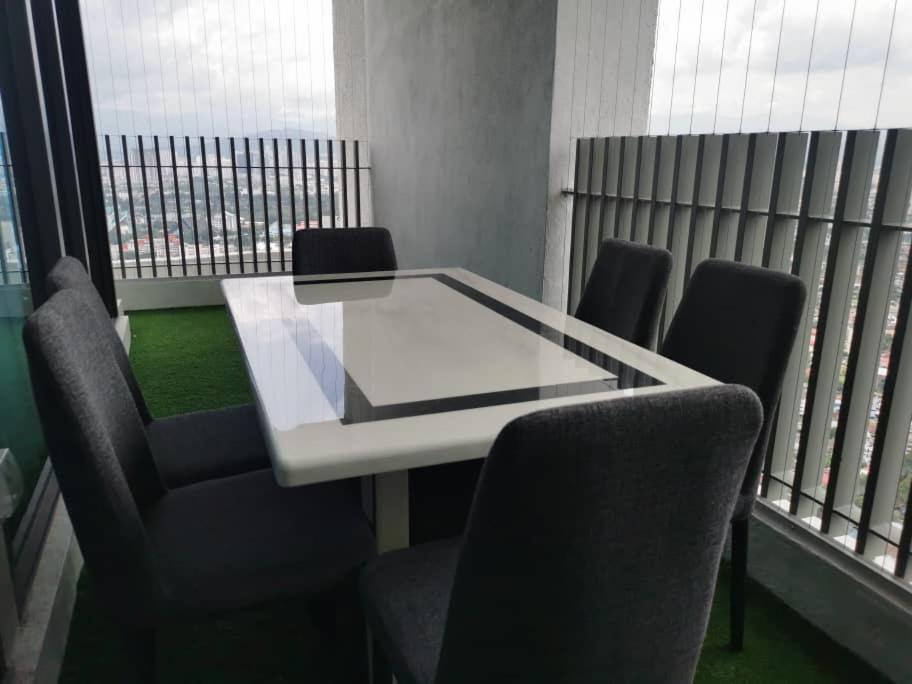 The Luxe, Klcc By Ch Homes Kuala Lumpur Zewnętrze zdjęcie